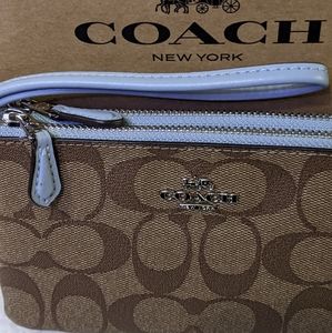 NWT Coach Double Corner Zip Wristlet Baby Blue